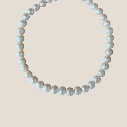 Lumina Pearl Strand: Classic Elegance